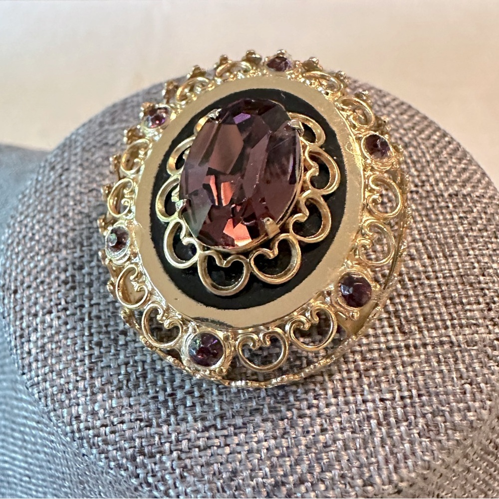Vintage Coro Brooch Amethyst Purple Heart Filigree MCM Victorian Revival Brooch - Picture 4 of 13